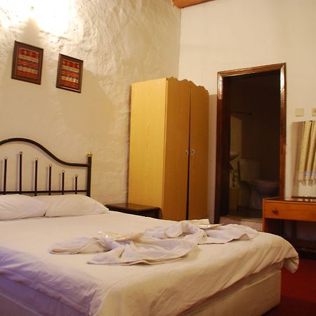 Yasin'S Place Backpackers Cave Hostel Goreme Bagian luar foto