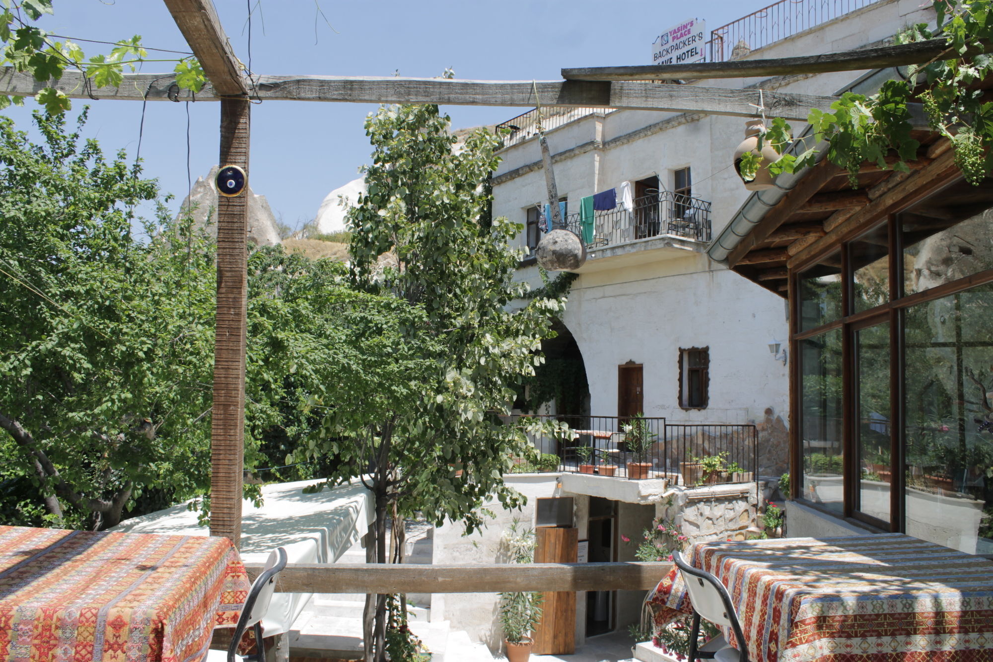 Yasin'S Place Backpackers Cave Hostel Goreme Bagian luar foto