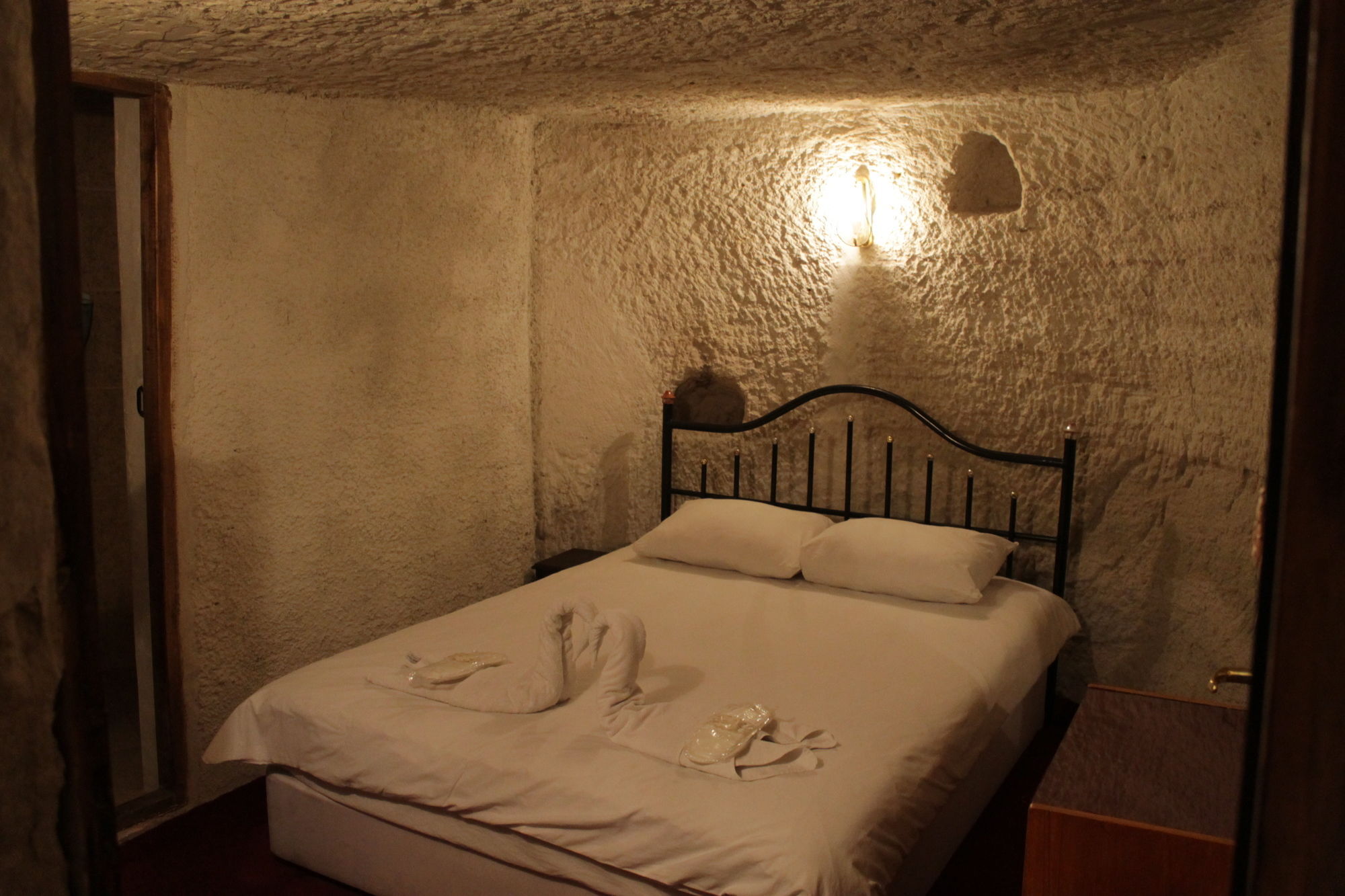 Yasin'S Place Backpackers Cave Hostel Goreme Bagian luar foto